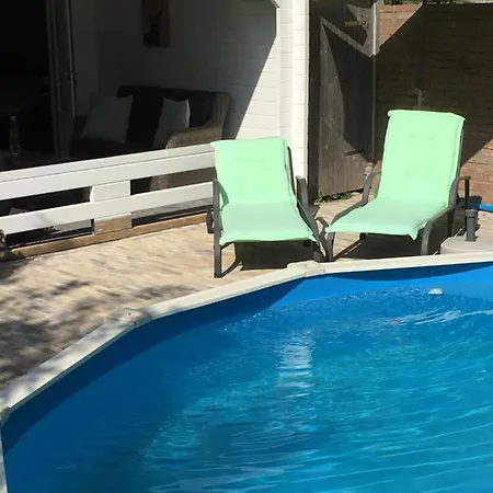 Bij Ons Op Vogelswerf 3*