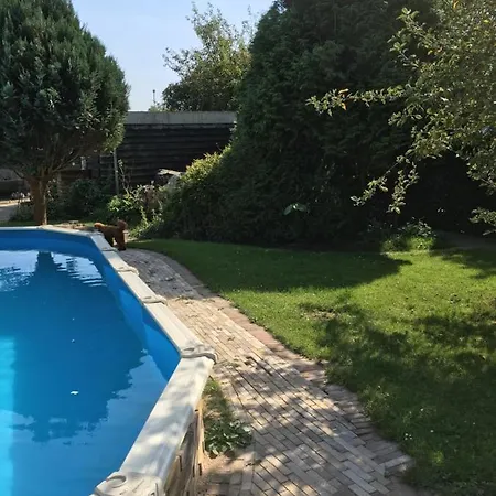 Bij Ons Op Vogelswerf 3*