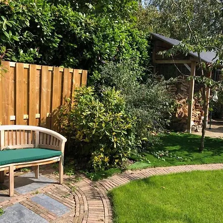 Bij Ons Op Vogelswerf 3*