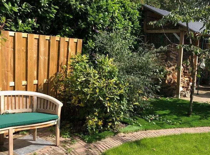 Bij Ons Op Vogelswerf 3*