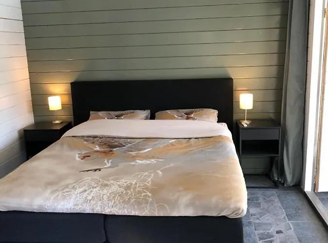 Bij Ons Op Vogelswerf Bed & Breakfast